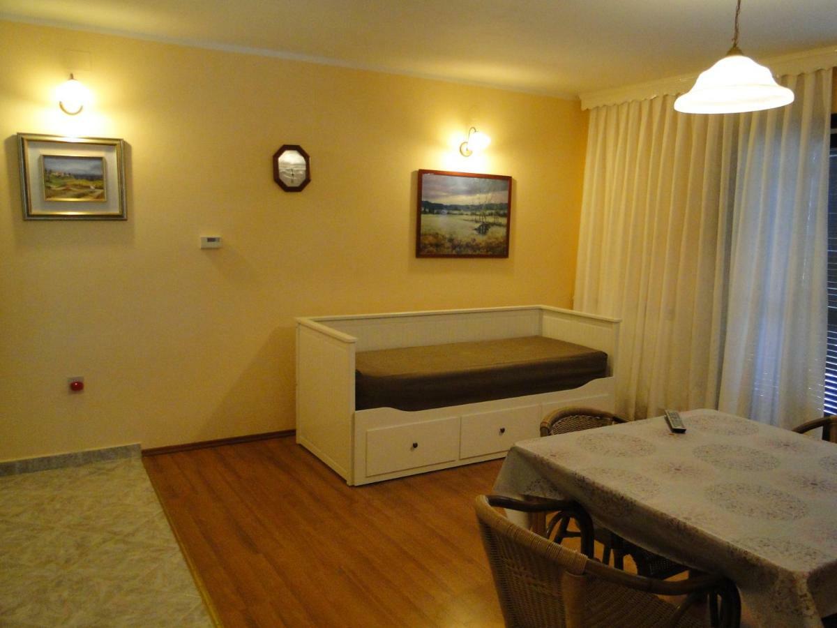 Apartments Villa Maran Umag Exterior foto